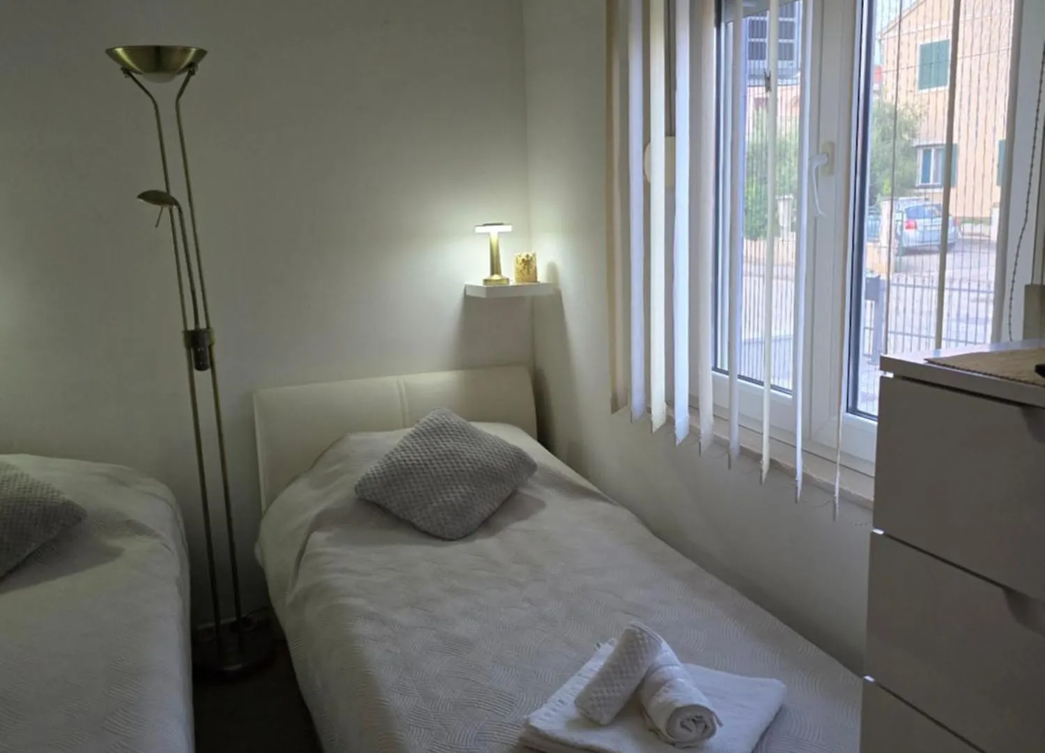 아파트 Studio Valent-Fast Wifi, Free Parking,Balcony,Near The Beach 자다르