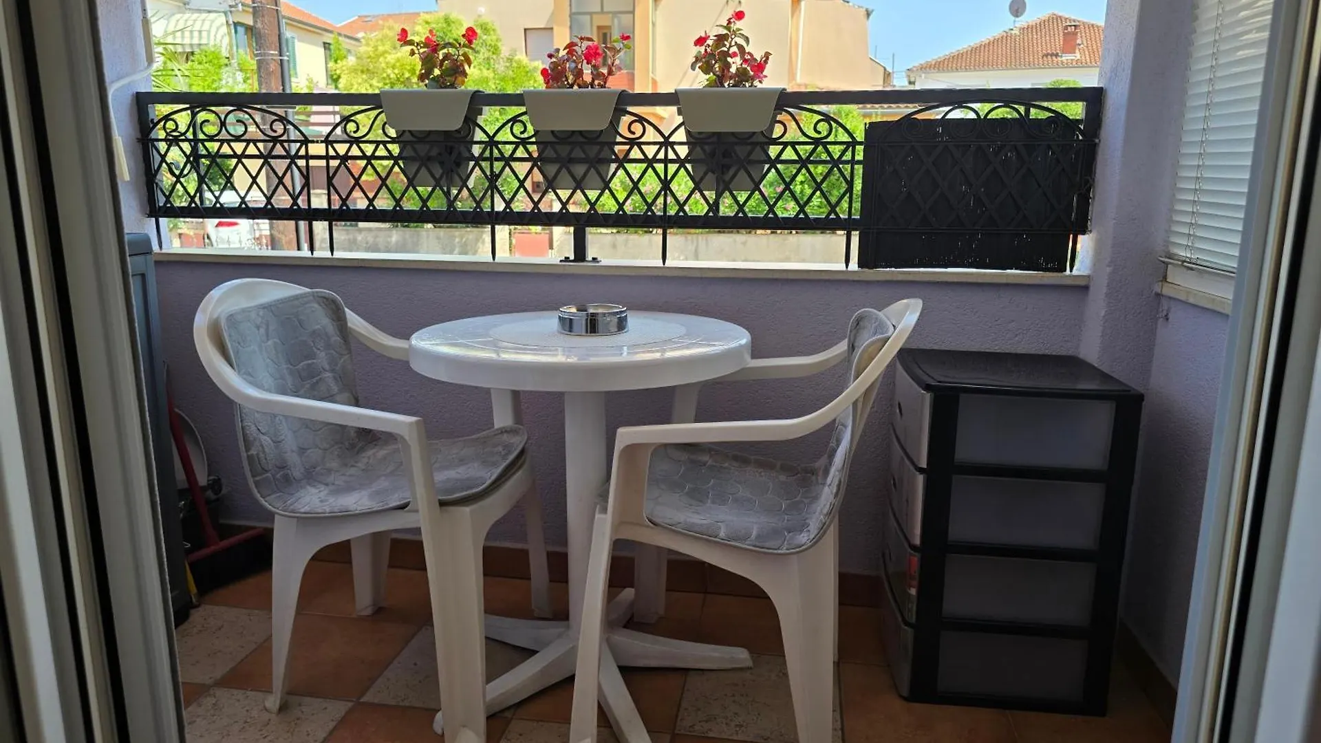 아파트 Studio Valent-Fast Wifi, Free Parking,Balcony,Near The Beach 자다르